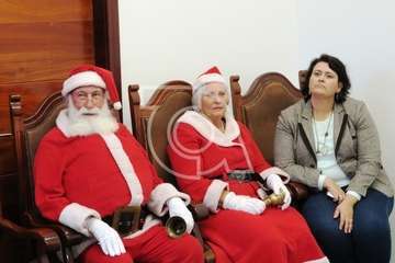 Música e ilusión en grandes dosis para recibir a Papá y Mamá Noel en Los Llanos (Foto TA)